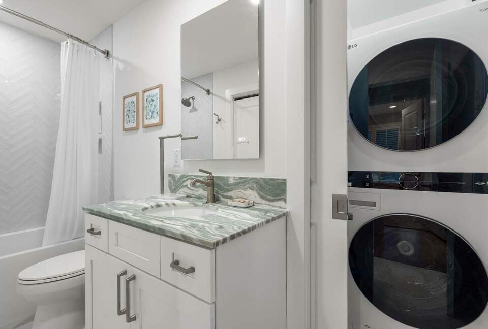 Kiawah Island Inlet Cove Marshview Cottage | 3 min. walk to beach - Johns Island, South Carolina