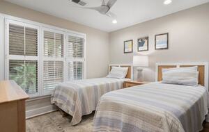 Kiawah Island Inlet Cove Marshview Cottage | 3 min. walk to beach - Johns Island, South Carolina