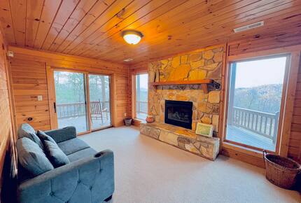 A Private Mountain Home Designed Around Views, Space, and Shared Time - Morganton, Georgia