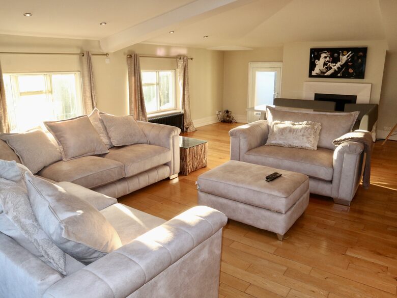Swan Lake Penthouse Escape - Rickmansworth, United Kingdom