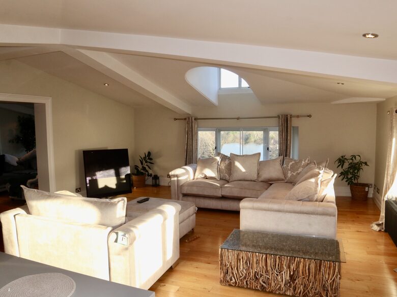 Swan Lake Penthouse Escape - Rickmansworth, United Kingdom