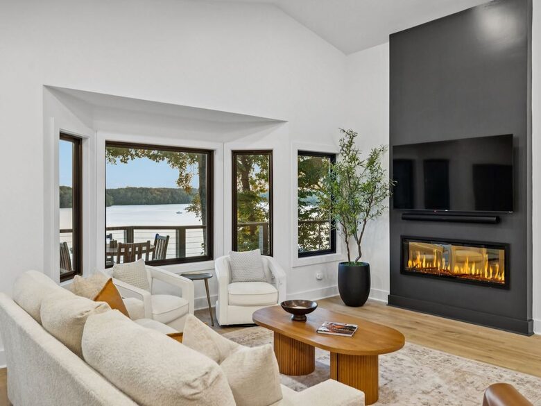 A Luxe Lakefront Escape Above Tim’s Ford - Winchester, Tennessee