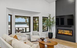 A Luxe Lakefront Escape Above Tim’s Ford - Winchester, Tennessee