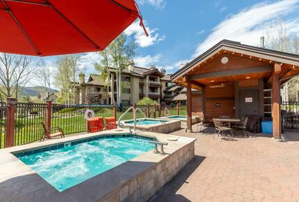 Spacious Trappeur’s Lodge Retreat Near Steamboat Base Area - Steamboat Springs, Colorado