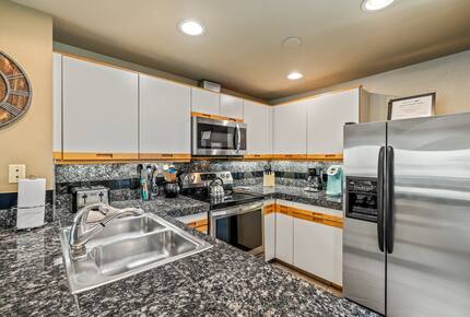 Spacious Trappeur’s Lodge Retreat Near Steamboat Base Area - Steamboat Springs, Colorado