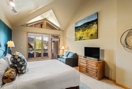 Spacious Trappeur’s Lodge Retreat Near Steamboat Base Area - Steamboat Springs, Colorado