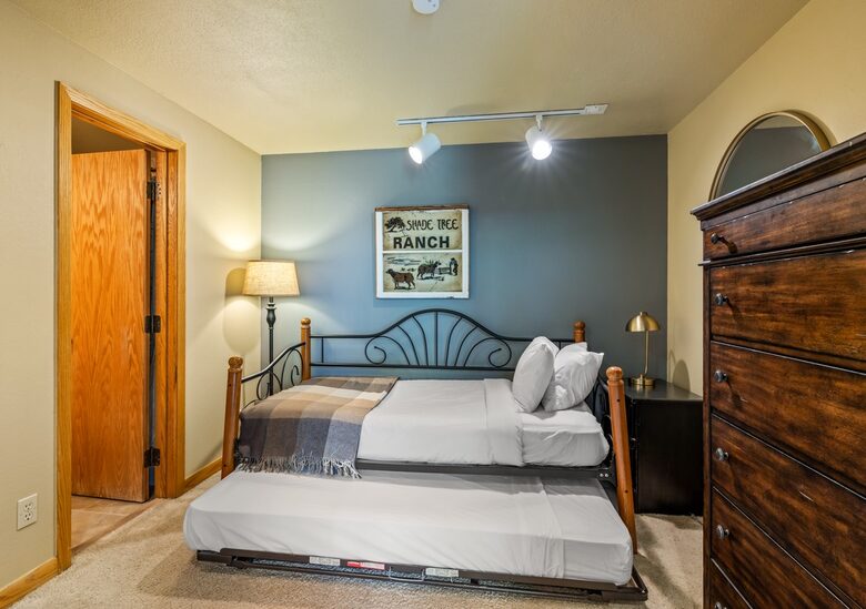 Spacious Trappeur’s Lodge Retreat Near Steamboat Base Area - Steamboat Springs, Colorado