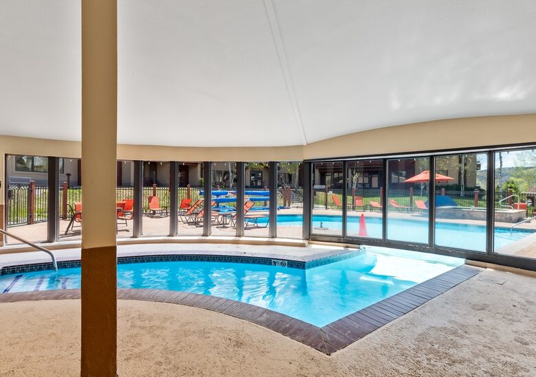 Spacious Trappeur’s Lodge Retreat Near Steamboat Base Area - Steamboat Springs, Colorado