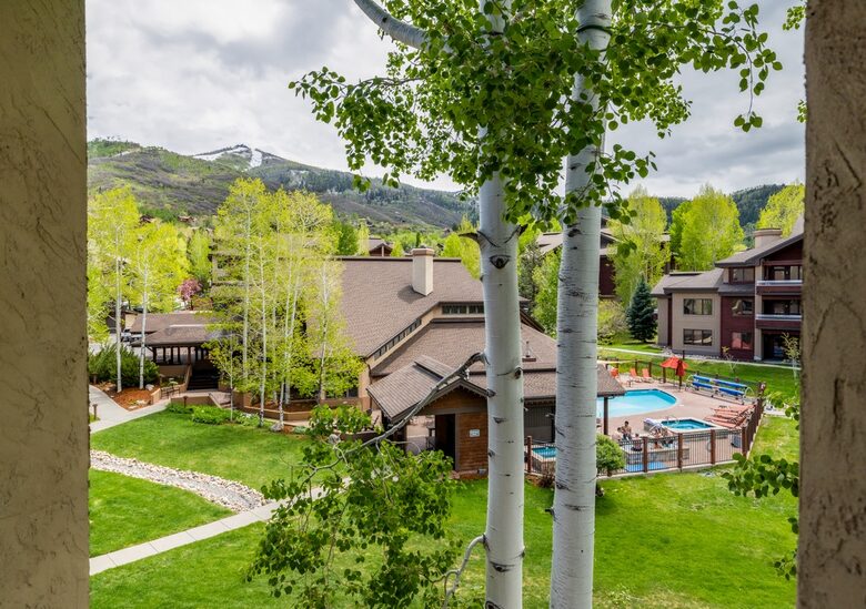 Spacious Trappeur’s Lodge Retreat Near Steamboat Base Area - Steamboat Springs, Colorado