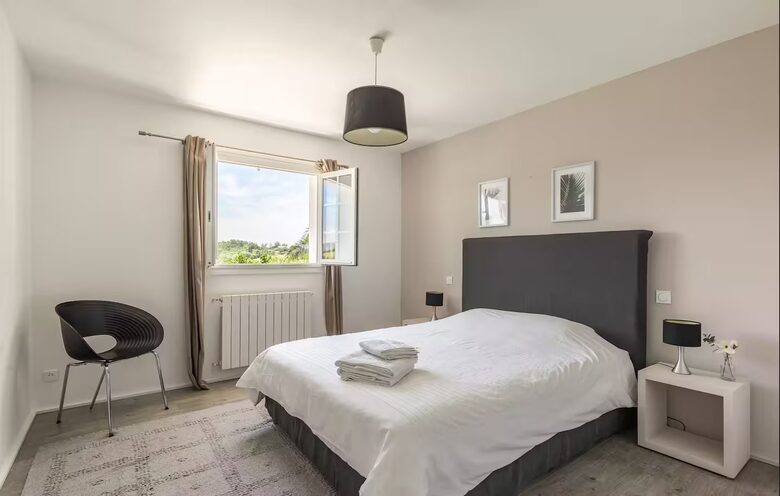 Basque Coast Panorama with Infinity Pool - Urrugne, France