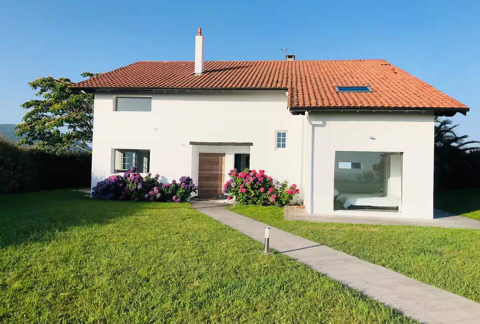 Basque Coast Panorama with Infinity Pool - Urrugne, France
