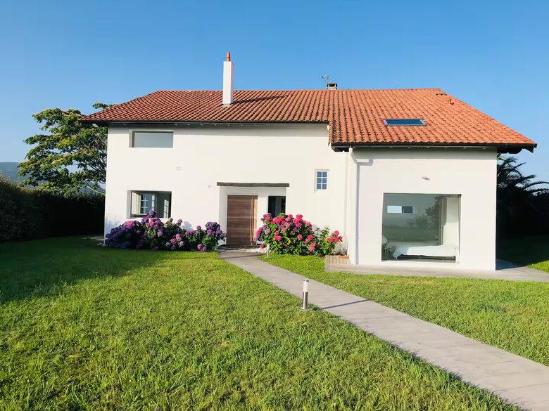 Basque Coast Panorama with Infinity Pool - Urrugne, France
