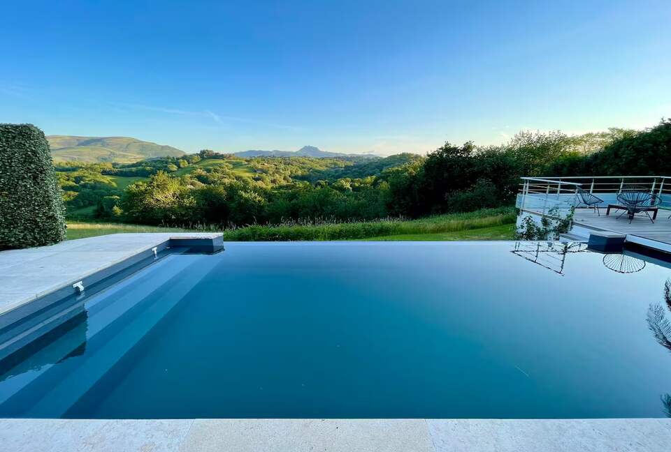 Basque Coast Panorama with Infinity Pool - Urrugne, France