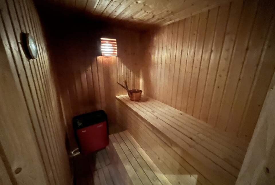 Kvitfjell, Authentic Scandinavian Log Cabin with Ski-Out Access - Fåvang, Norway