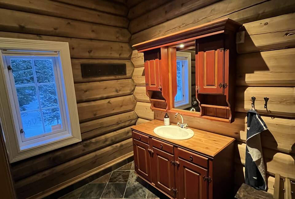 Kvitfjell, Authentic Scandinavian Log Cabin with Ski-Out Access - Fåvang, Norway