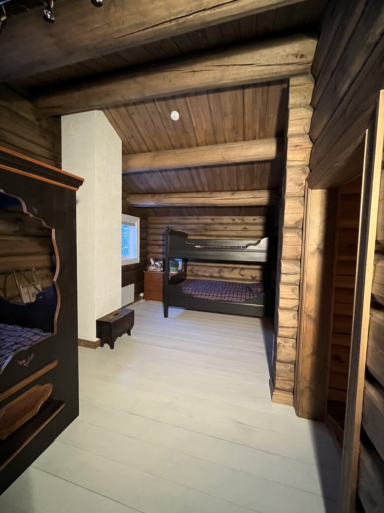 Kvitfjell, Authentic Scandinavian Log Cabin with Ski-Out Access - Fåvang, Norway