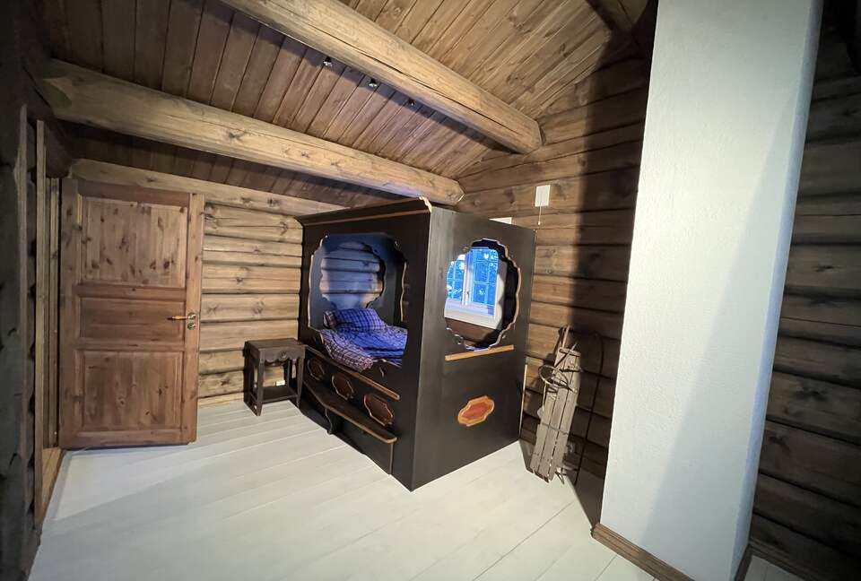 Kvitfjell, Authentic Scandinavian Log Cabin with Ski-Out Access - Fåvang, Norway