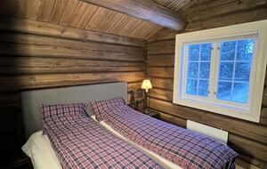 Kvitfjell, Authentic Scandinavian Log Cabin with Ski-Out Access - Fåvang, Norway