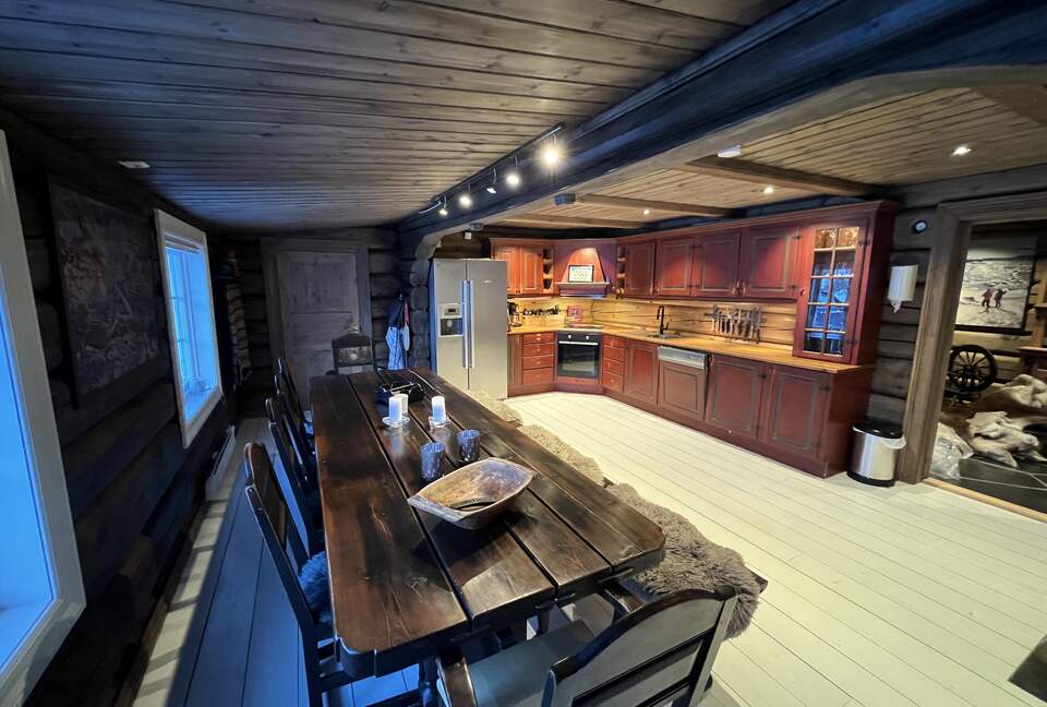 Kvitfjell, Authentic Scandinavian Log Cabin with Ski-Out Access - Fåvang, Norway