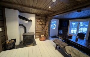Kvitfjell, Authentic Scandinavian Log Cabin with Ski-Out Access - Fåvang, Norway