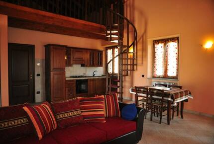 Piedmont Countryside Villa with Pool - Calosso, Italy