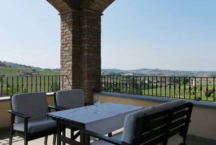 Piedmont Countryside Villa with Pool - Calosso, Italy