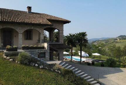 Piedmont Countryside Villa with Pool - Calosso, Italy