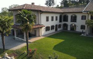 Piedmont Countryside Villa with Pool - Calosso, Italy