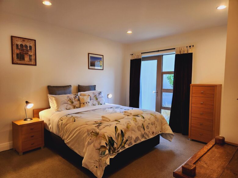 Lake Street Queenstown - Queenstown, New Zealand