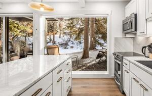 Plush Aspen Getaway - Aspen, Colorado