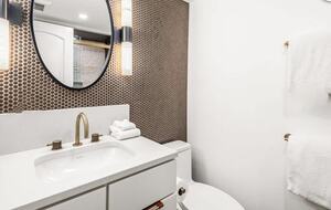 Plush Aspen Getaway - Aspen, Colorado