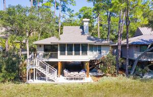 Kiawah Island Inlet Cove Marshview Cottage | 3 min. walk to beach - Johns Island, South Carolina