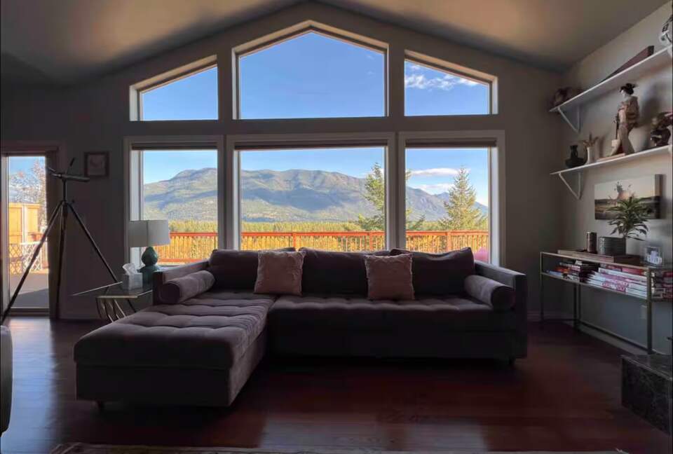 Glacier Area Retreat with River & Mountain Views - Columbia Falls, Montana