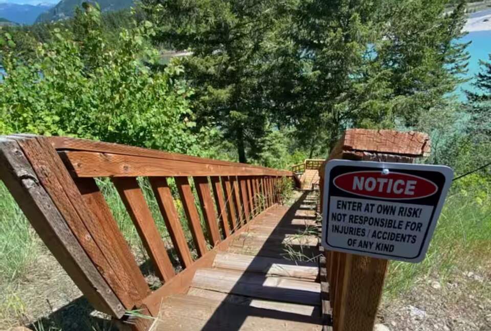 Glacier Area Retreat with River & Mountain Views - Columbia Falls, Montana