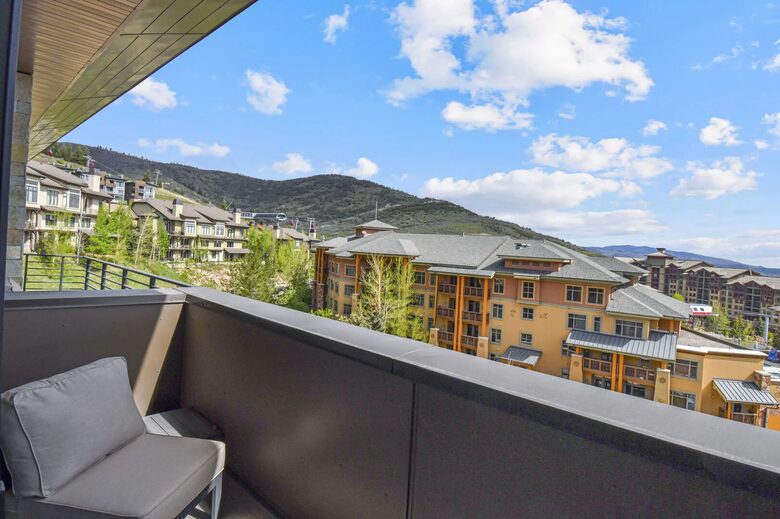 Ski-In/Ski-Out Penthouse in the Heart of Canyons Village - Park City, Utah