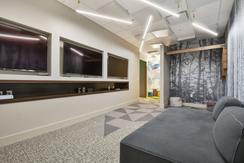 Ski-In/Ski-Out Penthouse in the Heart of Canyons Village - Park City, Utah