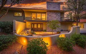 Red Rock Wellness Retreat with Private Guest House - Sedona, Arizona