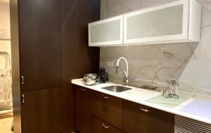 Historic Center Comfort Near the Royal Palace - Madrid, Spain