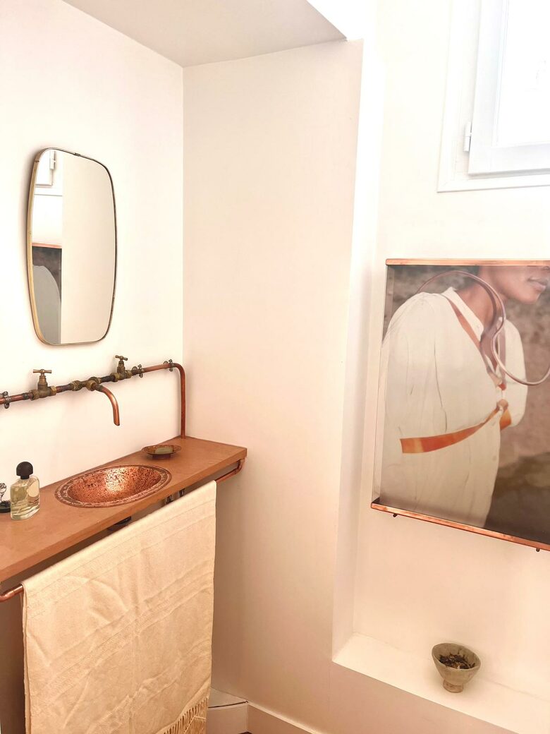 Refined Minimalist Apartment by Paris’s Iconic Passages - Paris, France