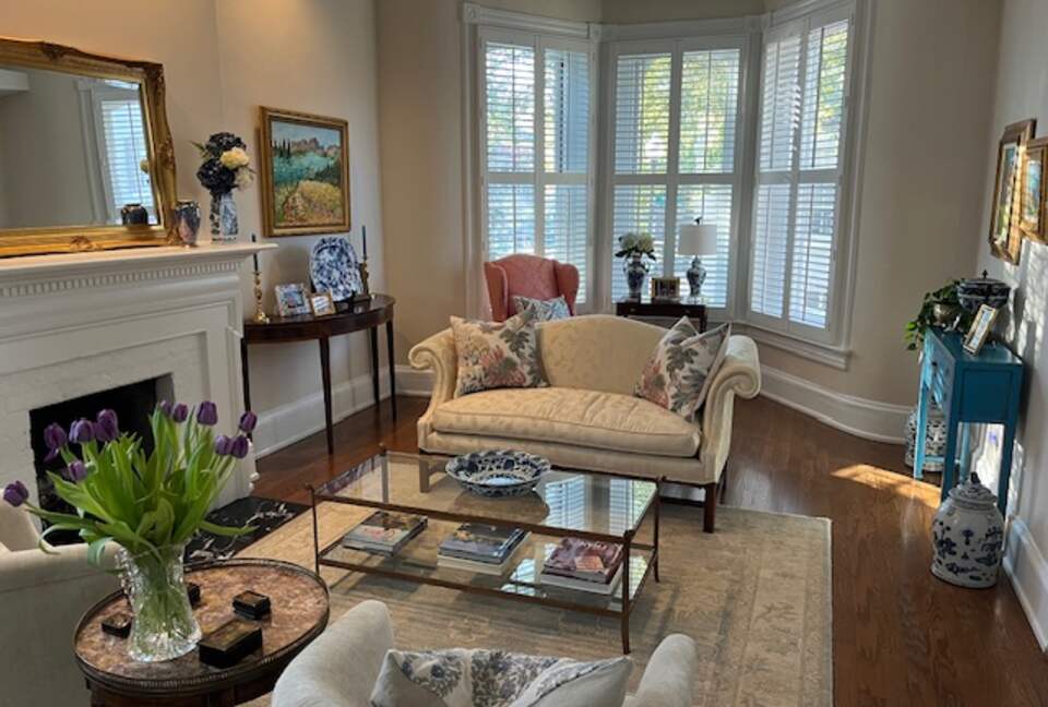 Refined Georgetown Rowhome Residence - Washington, Washington DC