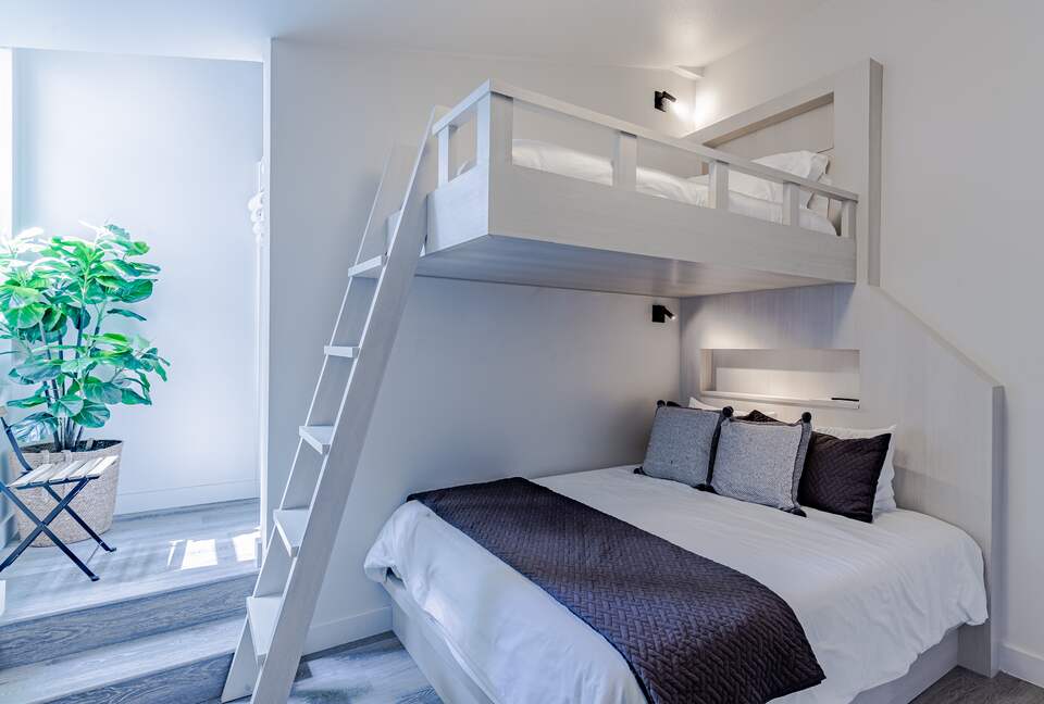 Downtown Aspen Abode - Aspen, Colorado