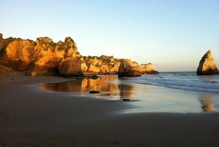 1930s Oceanview Villa Steps from Praia da Rocha - Praia da Rocha, Portugal