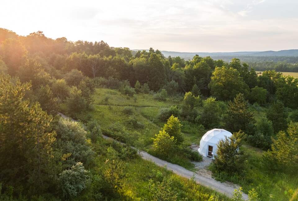 A Geodesic Dome Escape Overlooking the Boyne Valley - Boyne Falls, Michigan