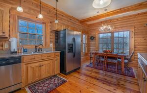 Private White Oak Mountain Retreat with Expansive Decks - Columbus, North Carolina