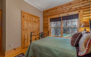 Private White Oak Mountain Retreat with Expansive Decks - Columbus, North Carolina