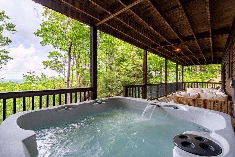 Blue Ridge Vista with Long-Range Mountain Views - Blue Ridge, Georgia