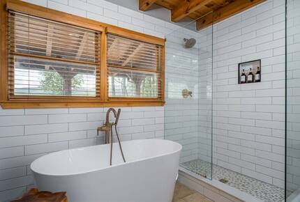 Blue Ridge Vista with Long-Range Mountain Views - Blue Ridge, Georgia