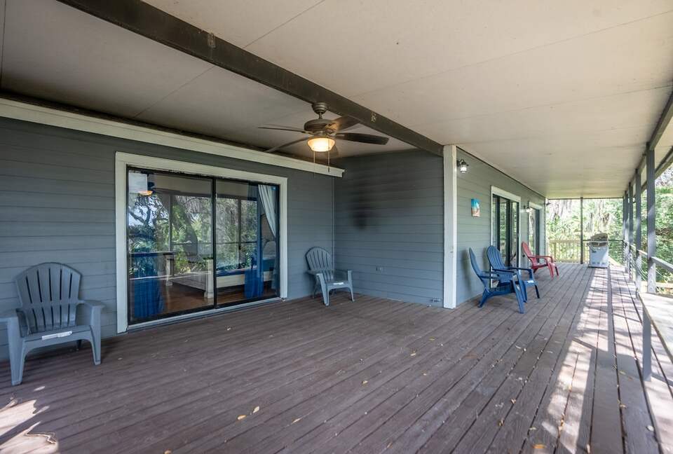 Relaxed Riverside Home with Private Dock and Balcony - Tampa, Florida