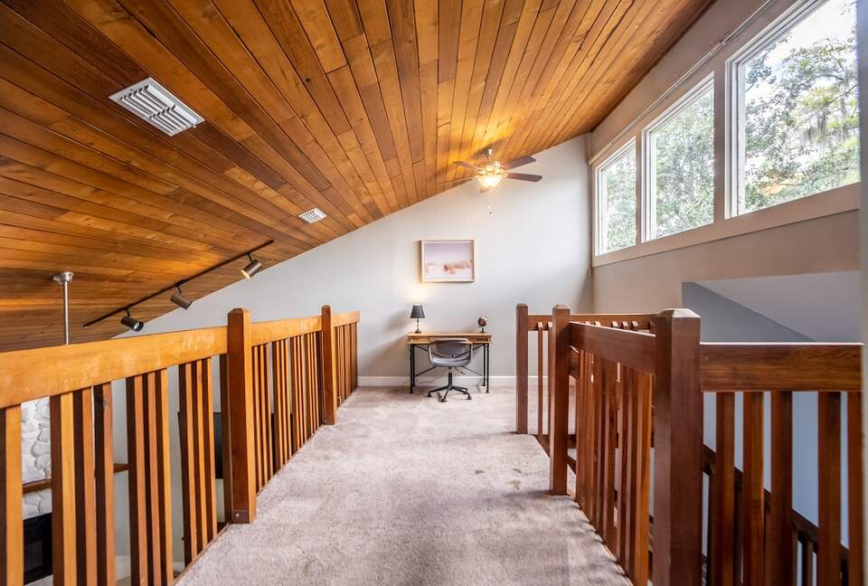 Relaxed Riverside Home with Private Dock and Balcony - Tampa, Florida