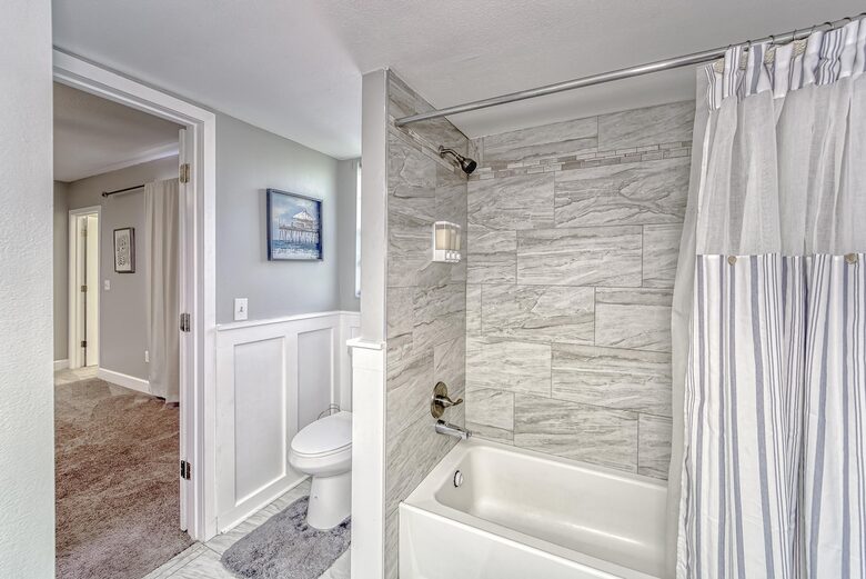 Relaxed Riverside Home with Private Dock and Balcony - Tampa, Florida